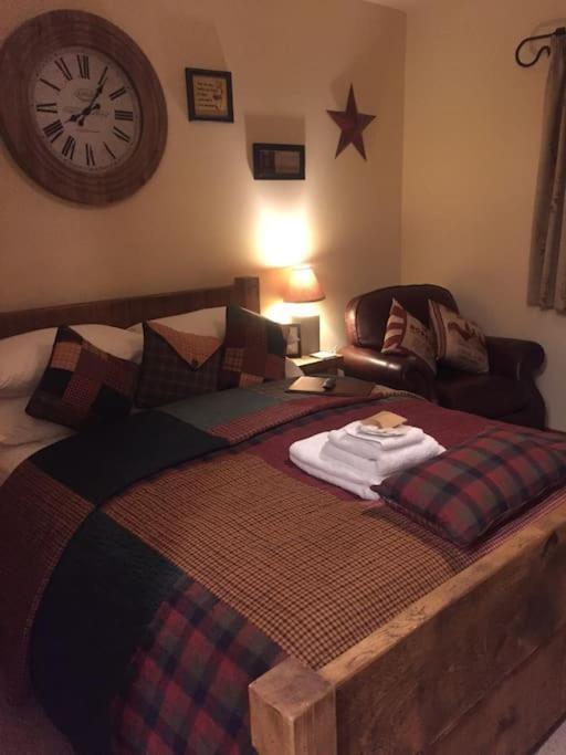 Bumbleberry Cottage Gresford Bagian luar foto