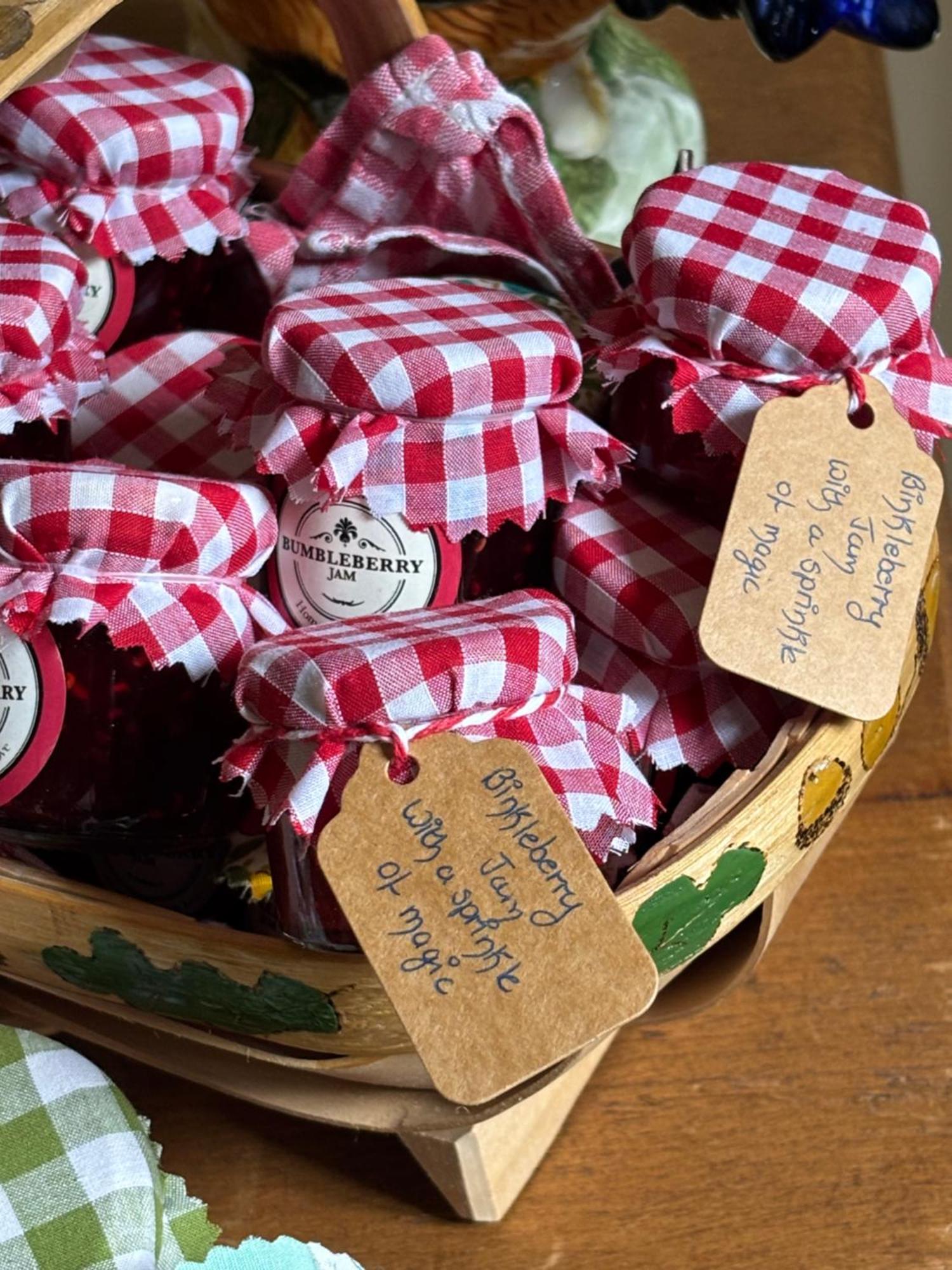 Bumbleberry Cottage Gresford Bagian luar foto